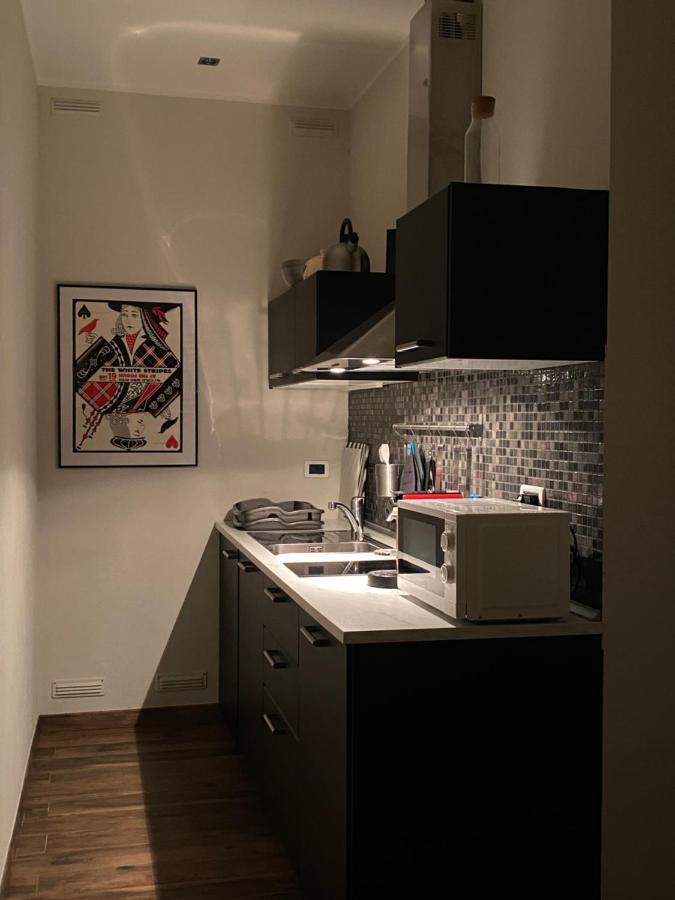 Charming New Loft Apartment Bologna Bagian luar foto